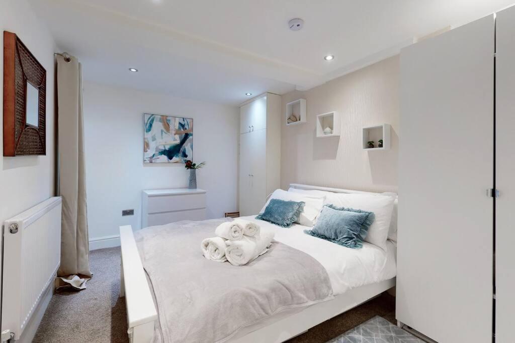 Lovely 2 Bedroom Apartment Near Highgate Station Londres Exterior foto